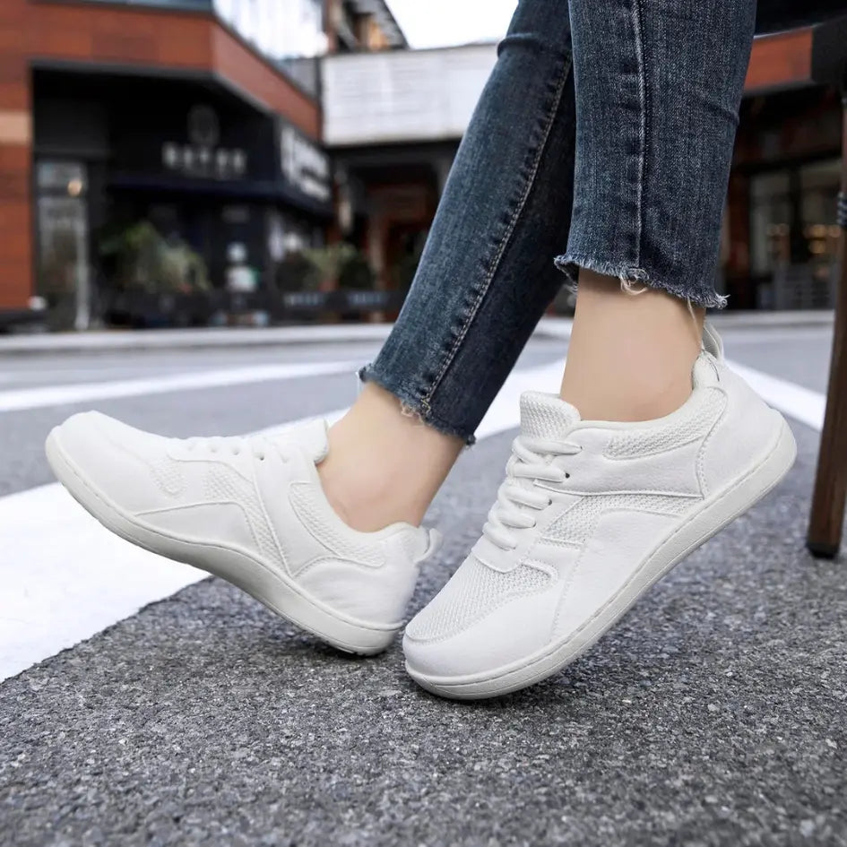 Evy Lou Schoenen met Brede Voorvoet – Hippe Sneakers met Brede Neus