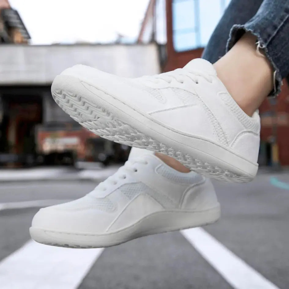 Evy Lou Schoenen met Brede Voorvoet – Hippe Sneakers met Brede Neus