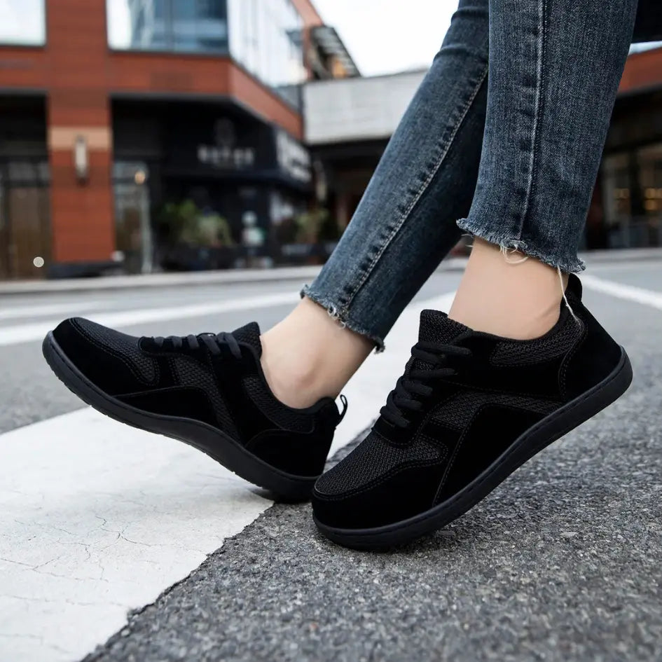 Evy Lou Schoenen met Brede Voorvoet – Hippe Sneakers met Brede Neus