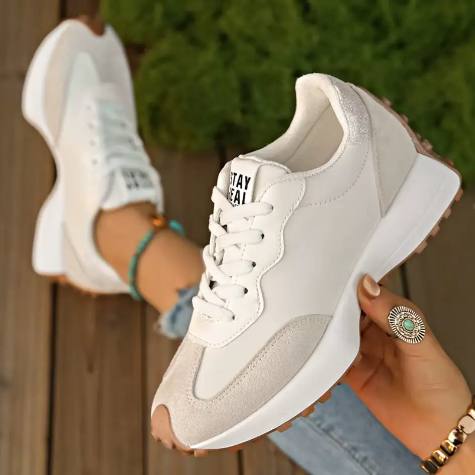 Luna Dames Sneakers – Witte Sportschoenen met Profielzool en Demping