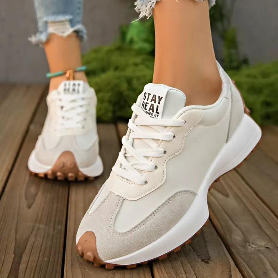 Luna Dames Sneakers – Witte Sportschoenen met Profielzool en Demping