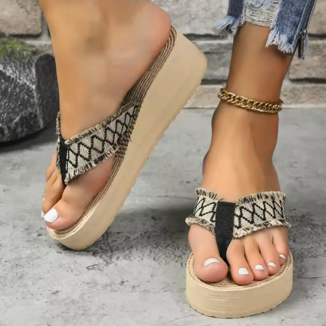 Sira Dames Slippers met Sleehak - Ibiza Slippers