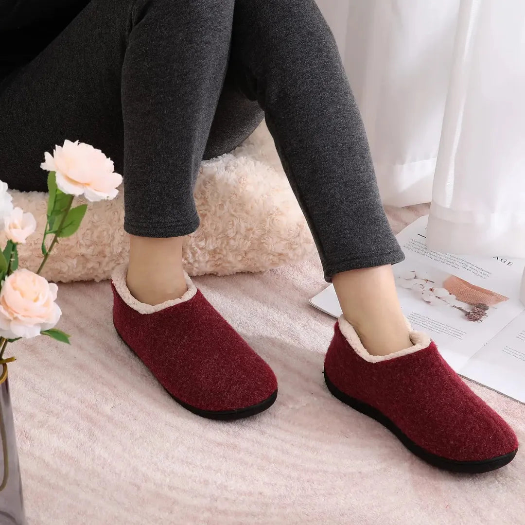 Clara Warme Dames Pantoffels – Pluche Sloffen met Harde Zool