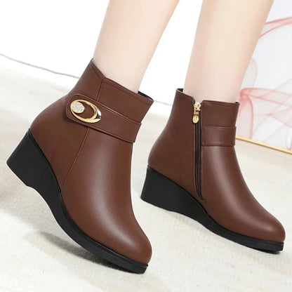 Celia Gevoerde Enkellaarzen Dames – Elegante Winter Boots met Hak