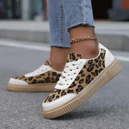 Kiki Hippe Panterprint Schoenen voor Dames - Comfortabele Sneakers