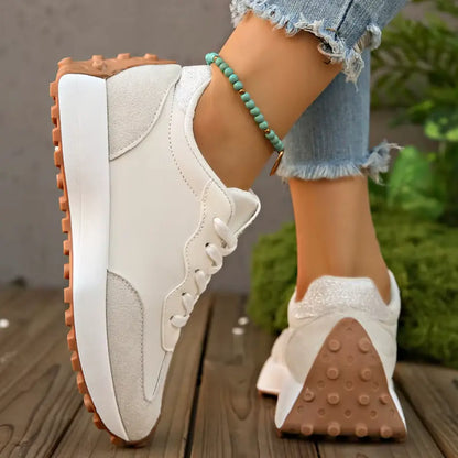 Luna Dames Sneakers – Witte Sportschoenen met Profielzool en Demping
